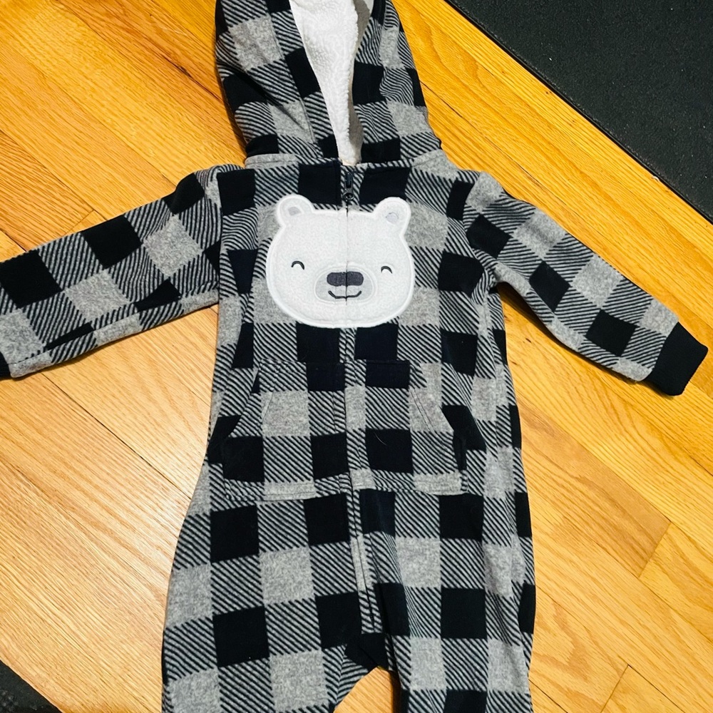 Fleece jumpsuit. Carter’s. Size 9 months
